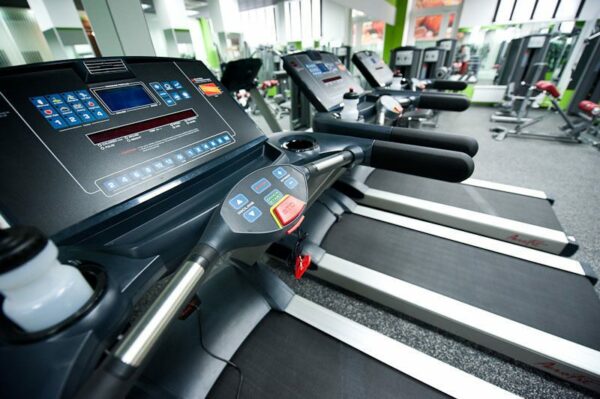 Фото 4 - Беговая дорожка AeroFIT Pro 8700T.